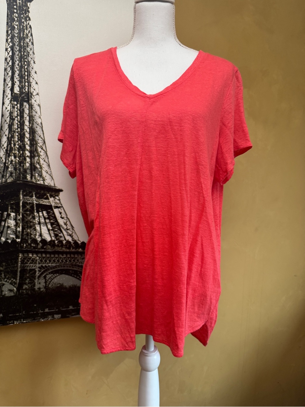 Tahari Coral V-Neck Short Sleeve Tee 100% Linen